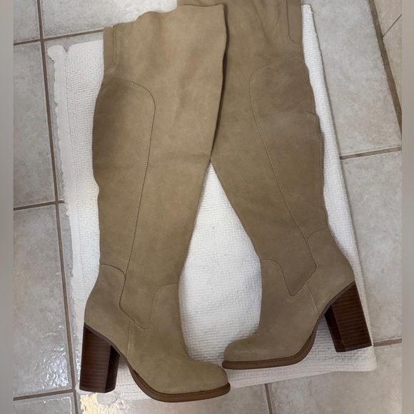 Kelsi Dagger Women's Suede Wide Calf Over-The-Knee Boots Logan, Fawn - Picture 5 of 7